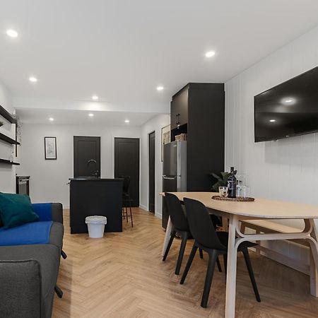 Les Appartements Du 300 Квебек Экстерьер фото