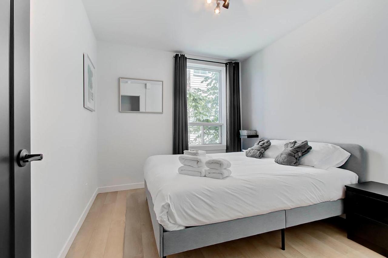 Les Appartements Du 300 Квебек Экстерьер фото