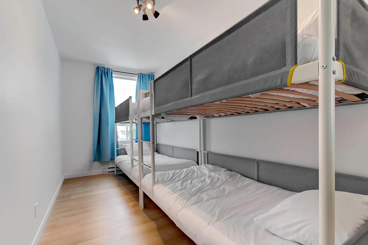 Les Appartements Du 300 Квебек Экстерьер фото