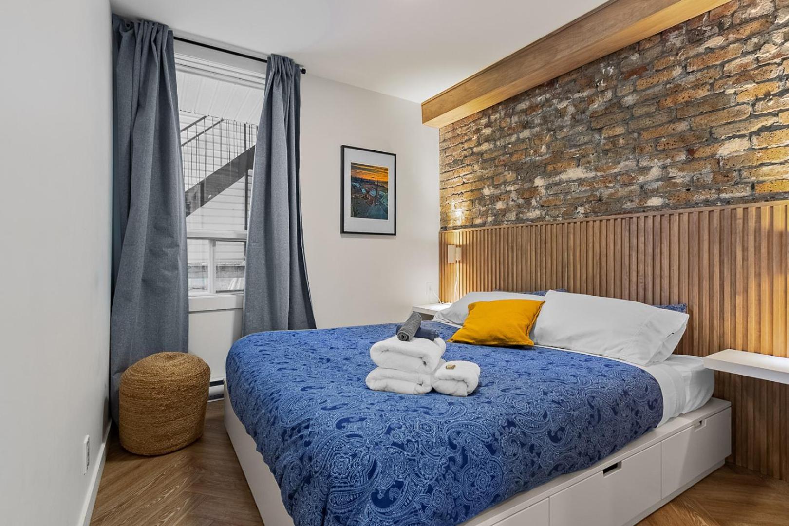 Les Appartements Du 300 Квебек Экстерьер фото